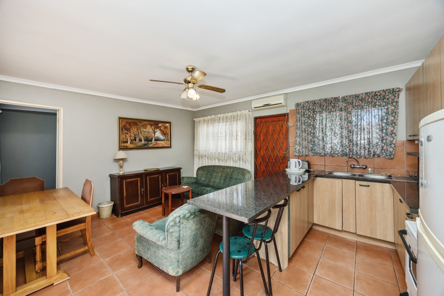 15 Bedroom Property for Sale in Table View Western Cape